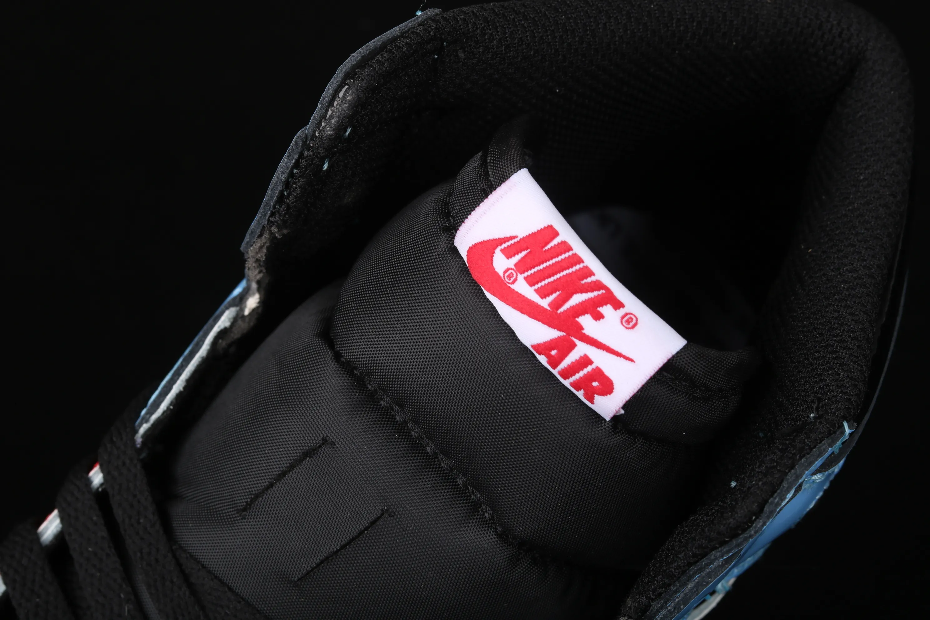 All categories Air Jordan Jordan series basketball shoes Air Jordan 1 High Air Jordan 1 "Fearless" AJ1 Joe 1 high top red and blue patent leather CK5666-100